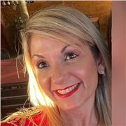 Mestra d’educació infantil i primària, i Cap d’estudis en el Maresme